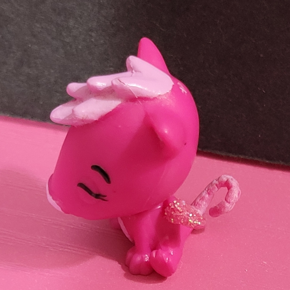 Hatchimals Colleggtibles Figure Season 2 Posswift Pink Possum (0369)